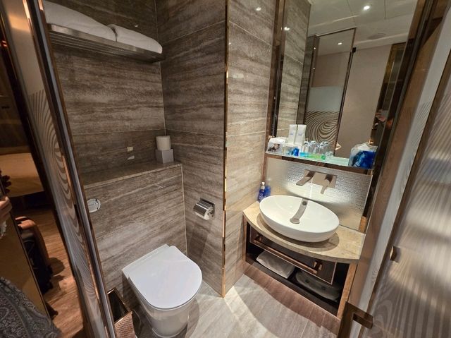 Best budget hotel next to Hong Kong Aiport