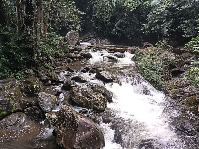 華欣的自然奇觀✨ 巴拉吳瀑布 🌊