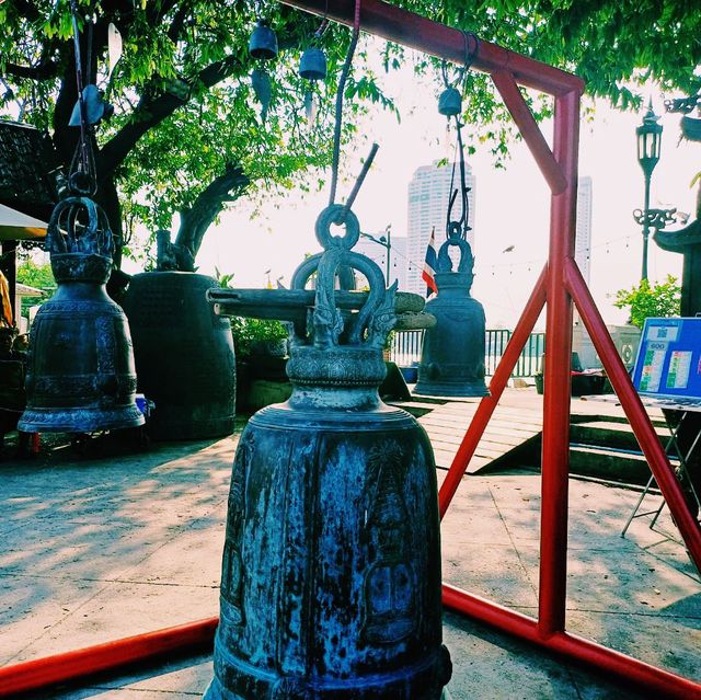 泰國曼谷地標性景點:龍船寺，建築氣派恢宏，適合拍照打卡，曼谷旅遊必去景點！