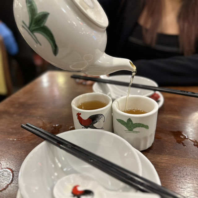老香港復古裝潢．嘆港式一盅兩件
