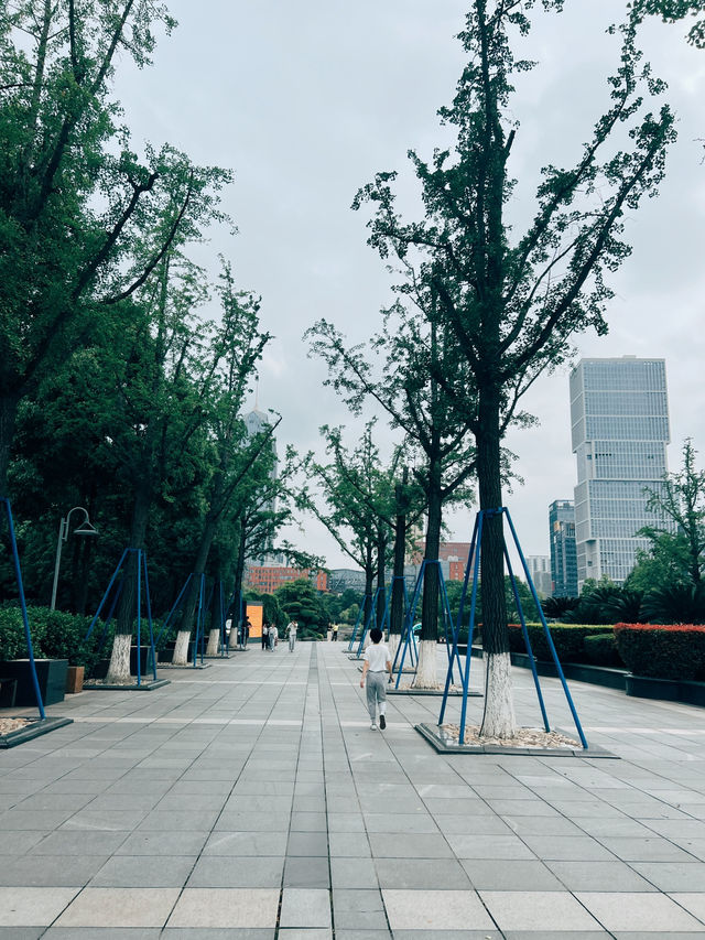 ออกมาพักใจกลางเมืองที่หนิงโป CBD วันนี้ 🌿