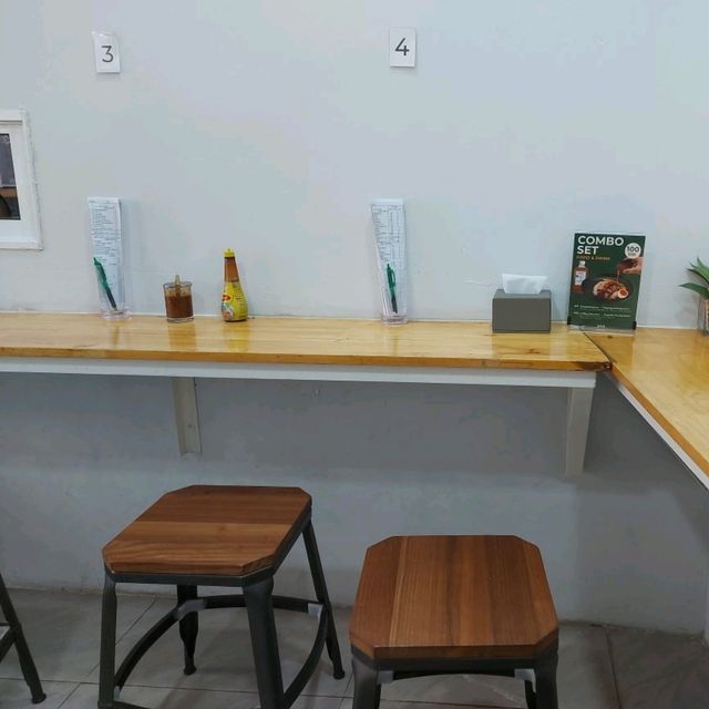 ทานมื้อเที่ยงที่ร้าน Kin.d พญาไท