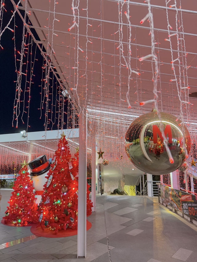 Christmas Light ที่ The Mall Lifestore Bangkae 🎄