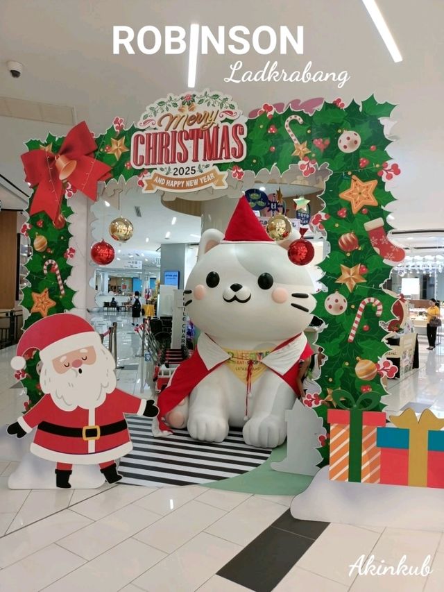 ถ่ายรูปคริสมาสต์โรบินสัน ลาดกระบัง