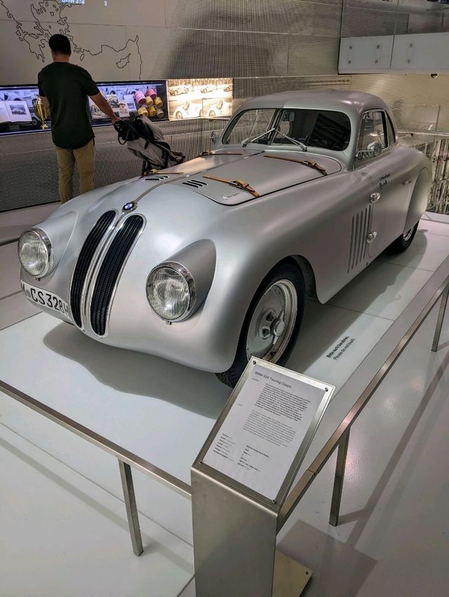 汽車迷的天堂：慕尼黑BMW博物館