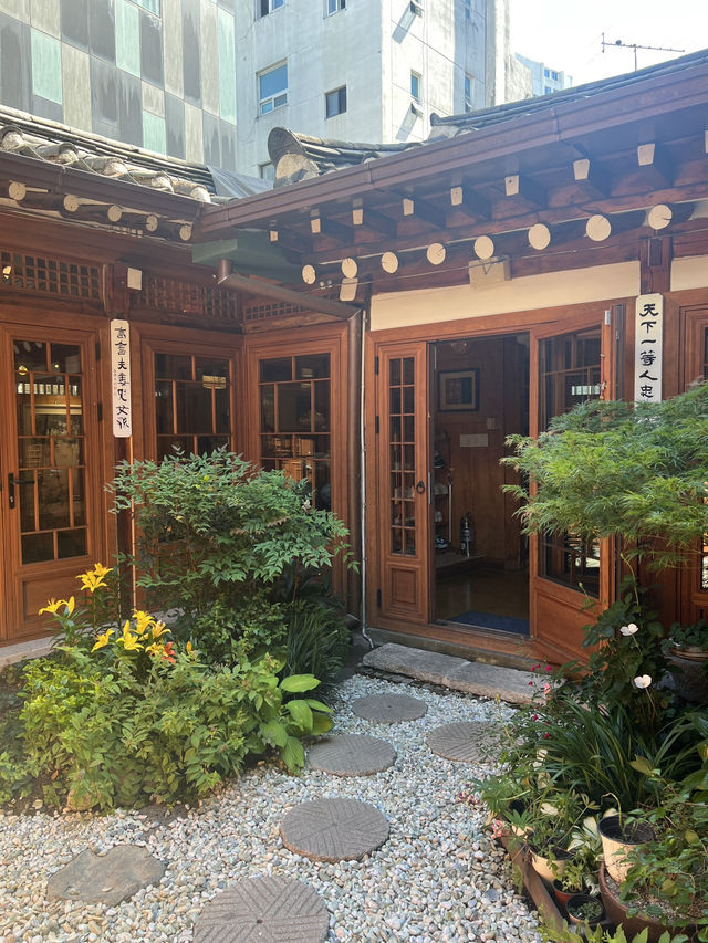 【韓国旅行】ソウル仁寺洞／路地裏の韓屋カフェ