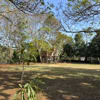 Sri Nakhon Khuen Khan Park Parking
