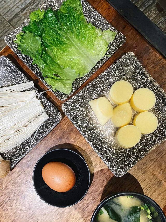 🥩🥬 บุฟเฟ่ต์ปิ้งย่างพรีเมี่ยมย่าน #สะพานควาย    