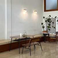 TWO-โท : Bed and Cafe, ศรีภูมิ 🪵🍂