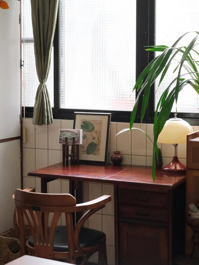 藏身民宅的預約制咖啡廳｜藍佐甜點工作室