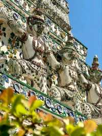 ✨ Wat Arun: The Temple of Dawn’s Majestic Beauty! 🌅🏯