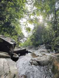 น้ำตกหลังที่พัก“ภูรุ่งแจ้ง” สงบ ธรรมชาติ ฮีลใจสุดๆ
