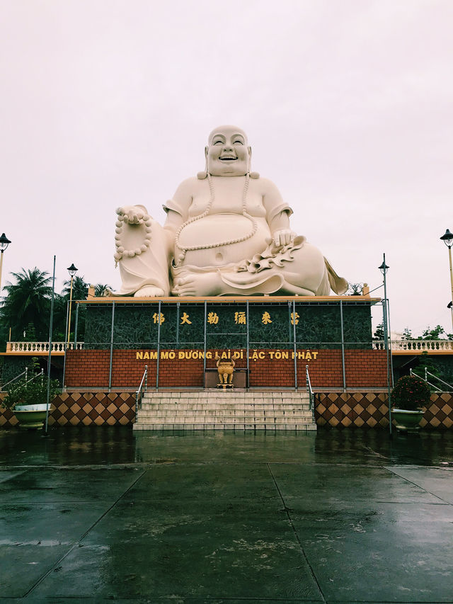 Serenity at Vinh Trang Pagoda