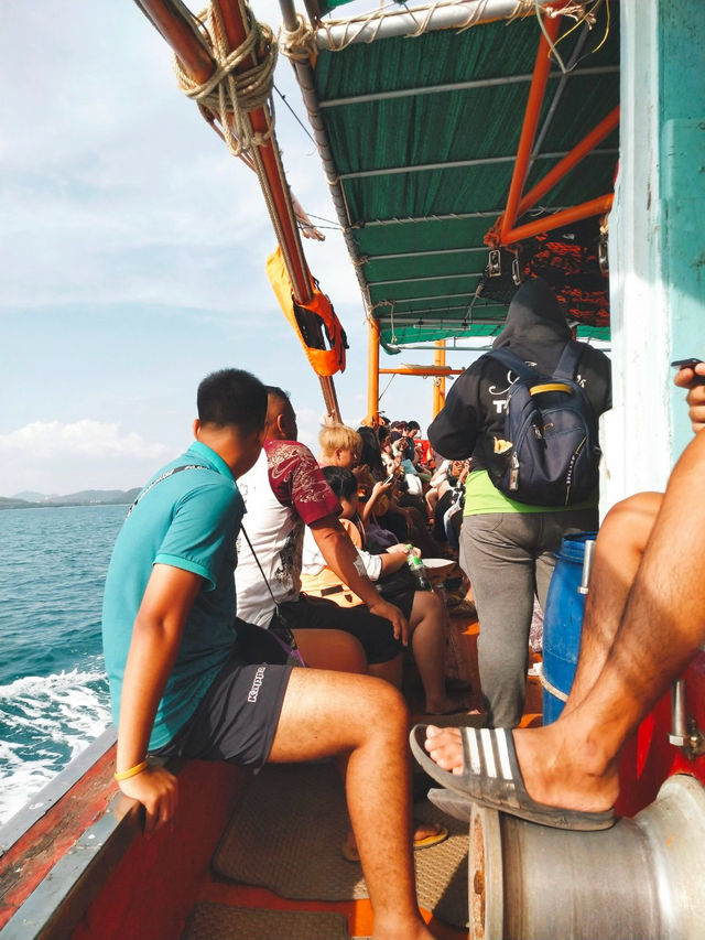 ขึ้นเรือท่าเรือหมาจอ ไปเกาะขาม