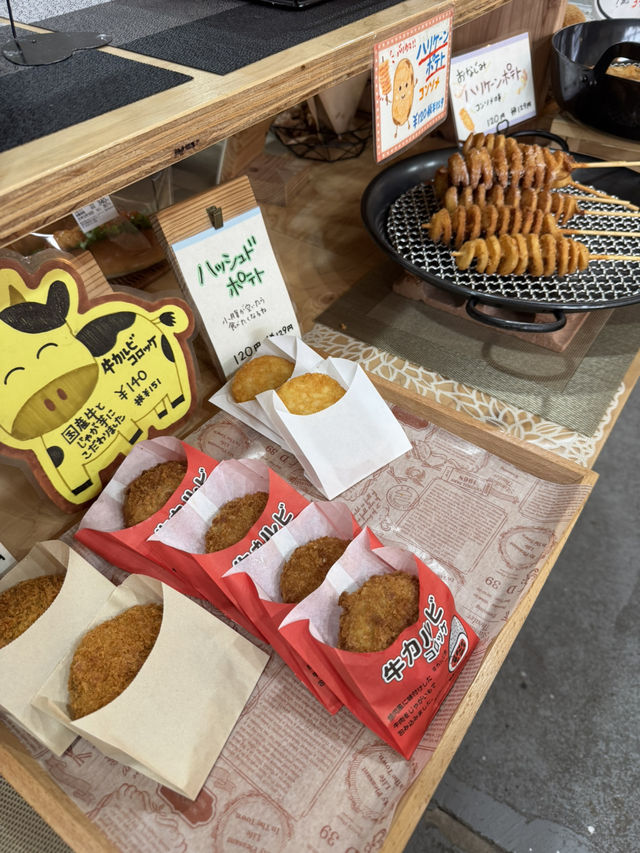 【福岡グルメ】焼きたてパンがたくさん並ぶ倉庫を改装した人気のベーカリー🍞