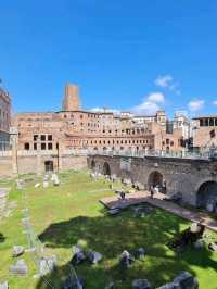 🏛️ Explore Ancient Rome: Walk Through History! 🇮🇹