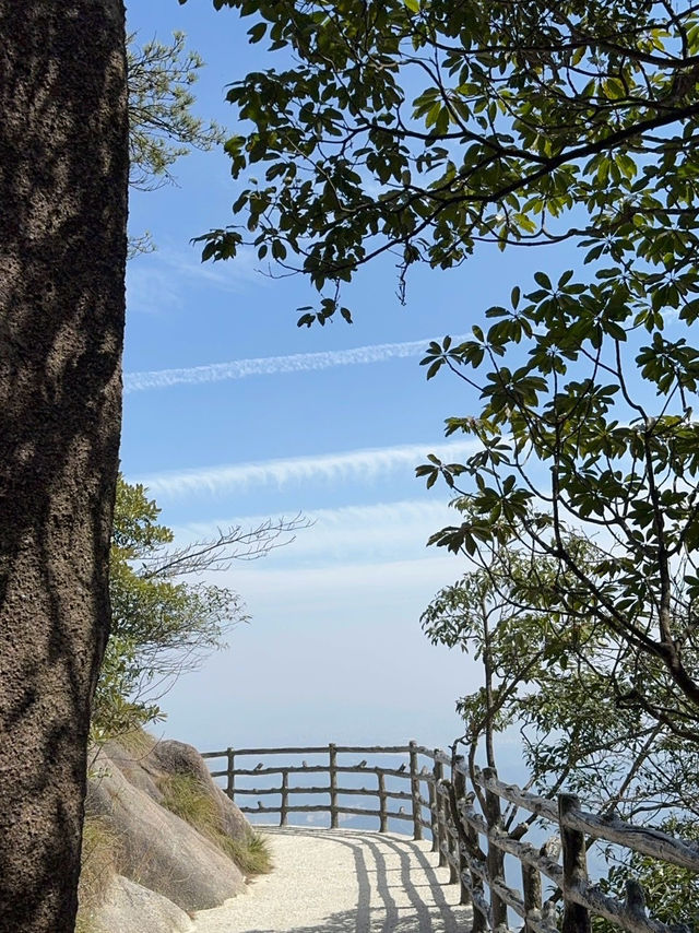 考驗想像力的山景:江西上饒靈山