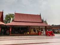 ไหว้พระขอพร วัดพระศรีรัตนมหาธาตุ