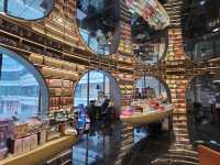 ร้านหนังสือ จงซูเก๋อ (Zhongshuge, 钟书阁) 