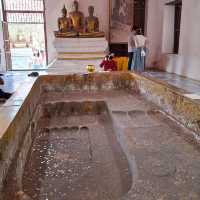 เที่ยวโบราณสถาน ปราสาทนครหลวง