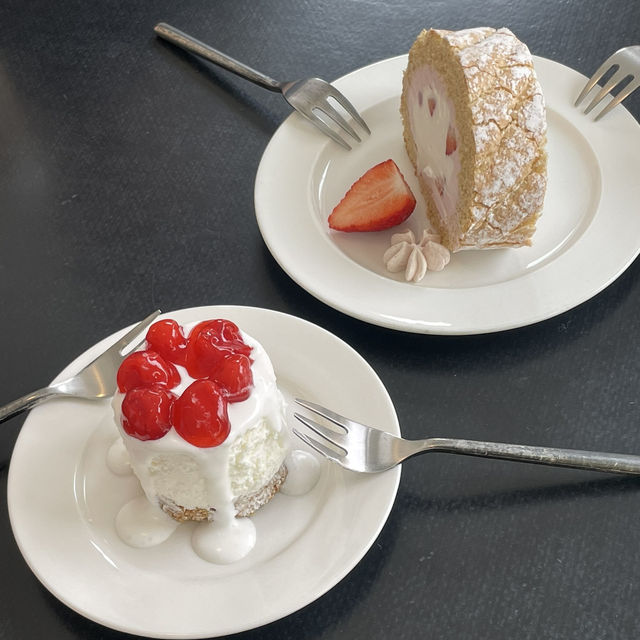 경기도 수원 / 수원여행 /아기자기하고 귀여운 디저트 카페를 찾고 있다면 카페 ARE COFFEE