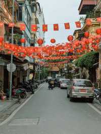 🇻🇳 Hanoi: A City Where Chaos Is an Art Form 🌆🏍  