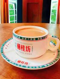 Steamy Claypot & Retro Vibes at Lan Kwai Fong 1982!