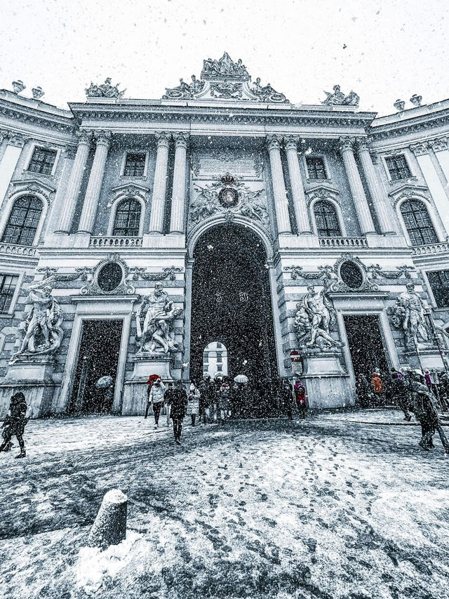 From Klimt to Christmas Lights: Vienna’s Winter Charm in 72 Hours