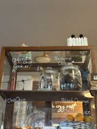 คาเฟ่ลับๆราคาน่ารักร้านคูลๆ Becozyrest.Cafe บางแสน