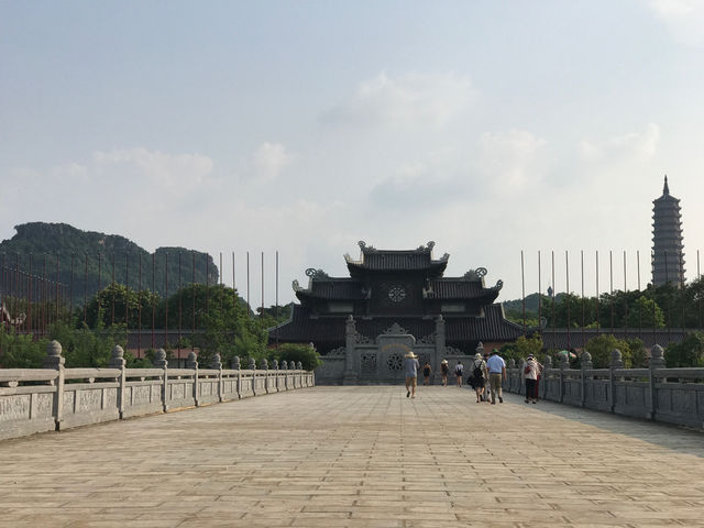바이딘 사원의 일부 모습