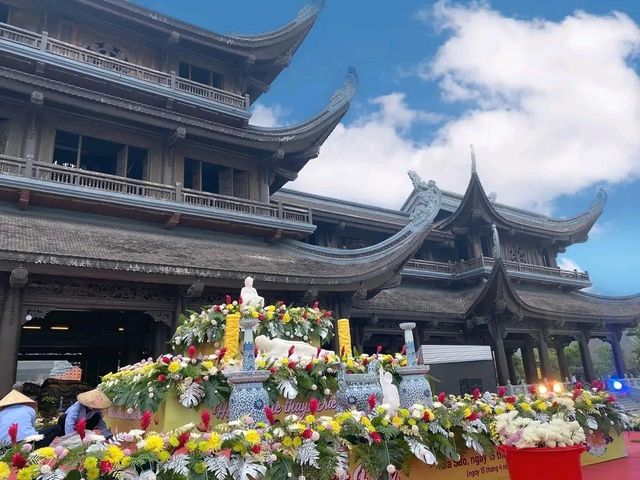 Tam Chúc Complex – A Tranquil Marvel of Spiritual Beauty in Vietnam