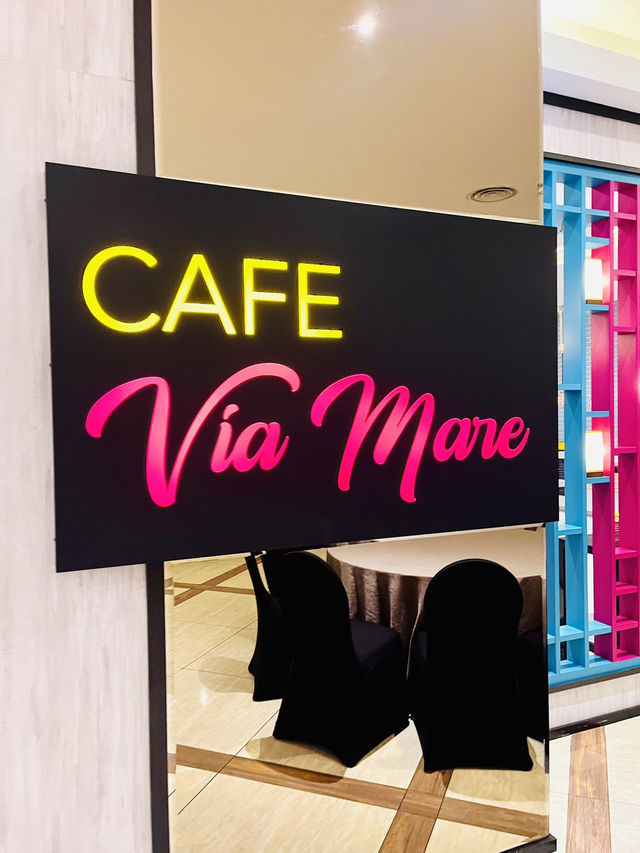 Café Via Mare at The Waterfront Hotel: Elegant Dining with a Taste of Sarawak