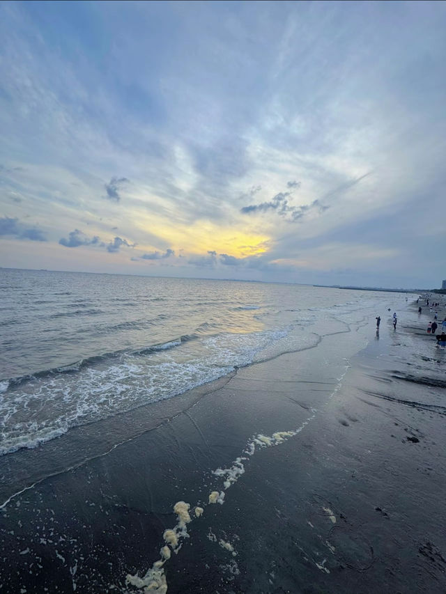 今年の夏はここ行って！リゾート感満載の東京からすぐ行けるおしゃれ海外風ビーチ☺️🏖【千葉・稲毛】