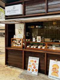 Wild Flowers.Bakers ร้านขนมปังซาวโดว์และเบเกิล
