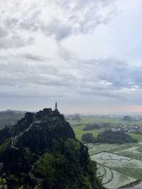 Sun rise at Mua Cave Ninh Binh 