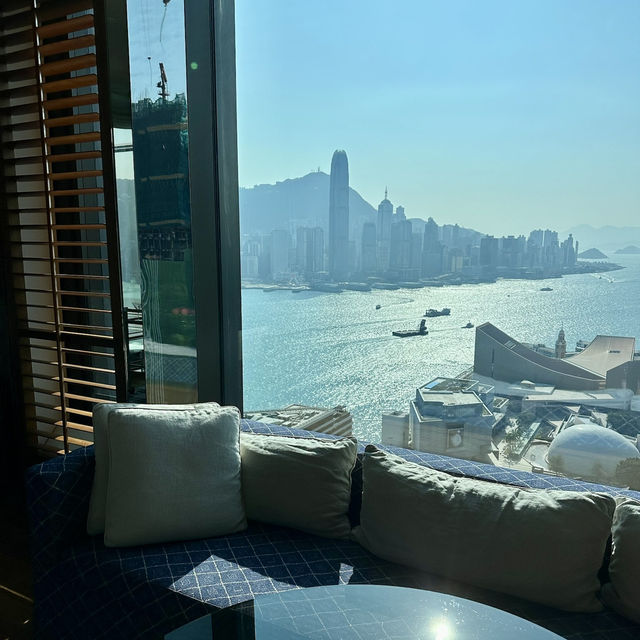 Rosewood HK瑰麗酒店| 維港之巔的奢華藝術殿堂 🌟🌃