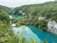 【クロアチアの絶景スポット🌎🇭🇷】プリトヴィツェ湖群国立公園