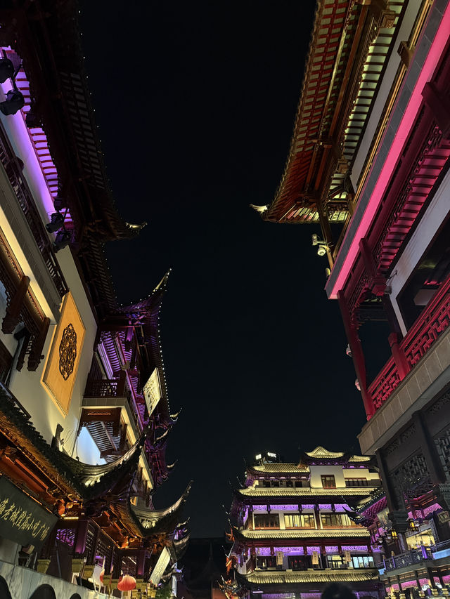 🏮✨ Yuyuan Old Street – ถนนคนเดินเมืองเก่า