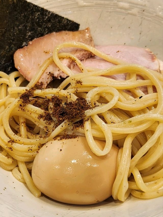 "이케부쿠로 MENYA NAKAGAWA – 진한 닭해물 츠케멘 맛집 추천