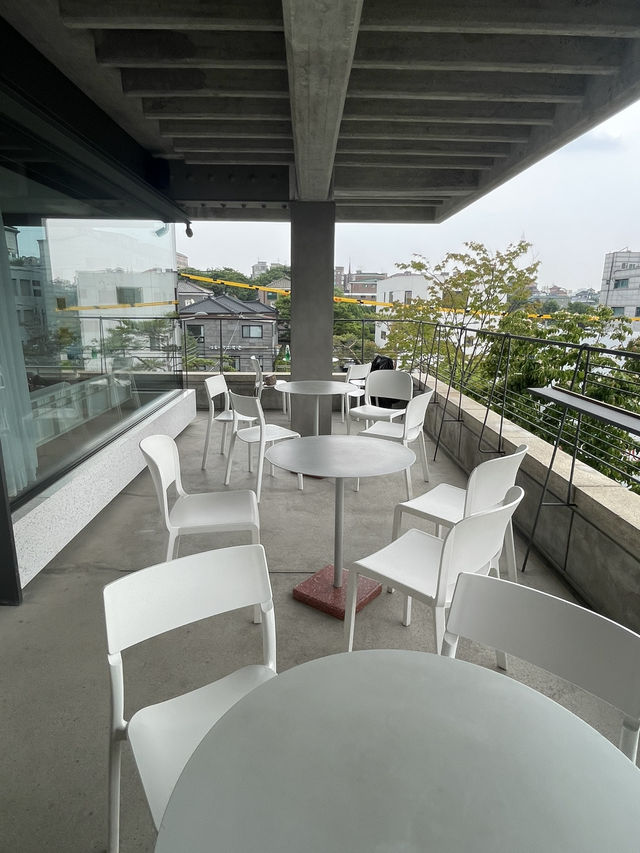【🇰🇷安国】広々モダンカフェ🌿Osulloc Tea House🍵