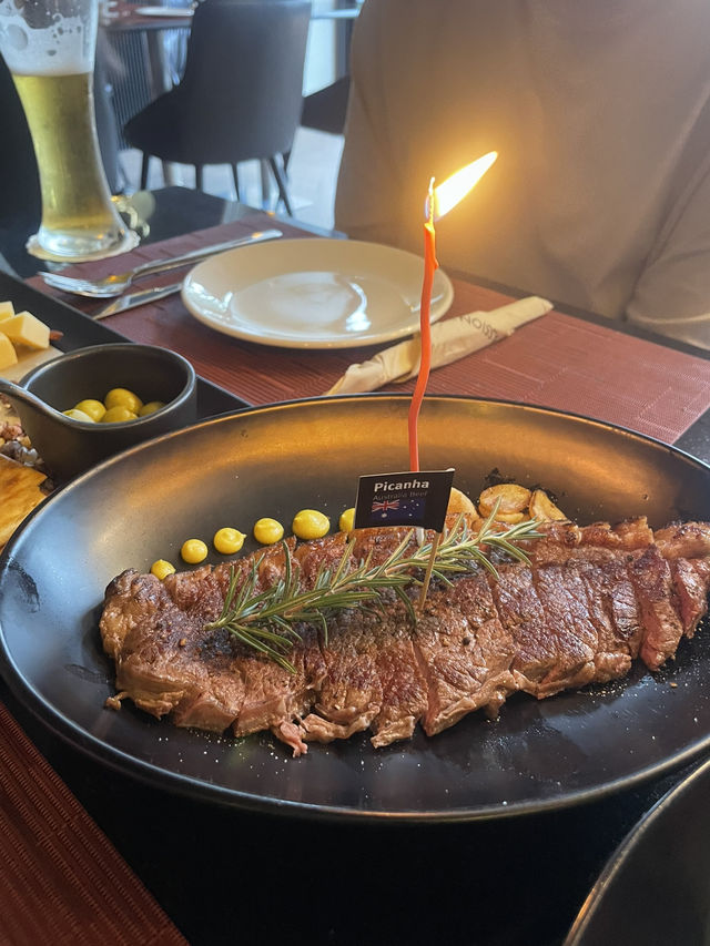 Hendrix Restaurant & Jazz Club in Chiang