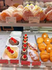 Sweet Pink Vibes at Knotted Café: Busan’s Must-Try Dessert Spot