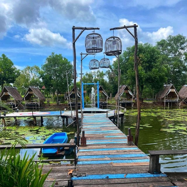 ร้านอาหารอีสานรสเด็ด เลอบัวเด้อ