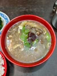 新莊美食，龍安羊肉羹蚵仔煎