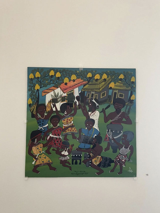 🎨【金沢21世紀美術館】現代アートと街が溶け合う、ガラスの美術館へ