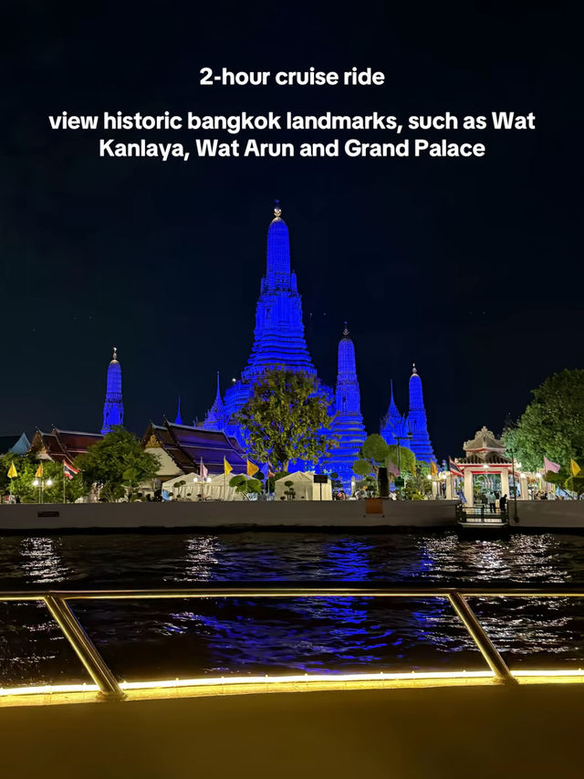 La Dinner Cruise delivers a memorable way to soak in Bangkok’s charm from the water.