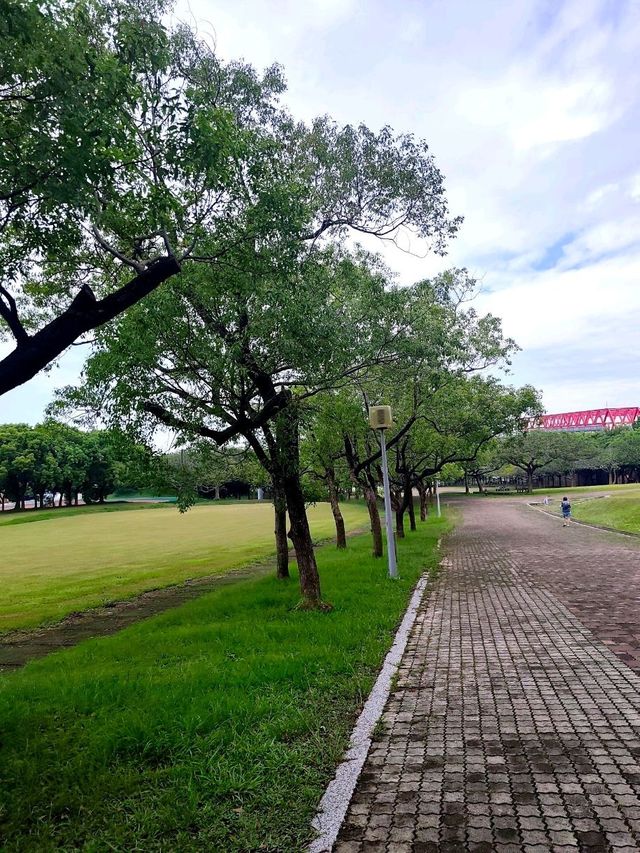 A Walk Down "Meteor Garden" Lane - Ying De University (NCCU, Chiayi)
