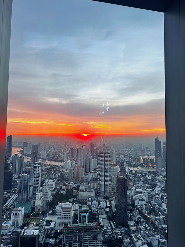 Let’s explore premium accommodation in Bangkok 