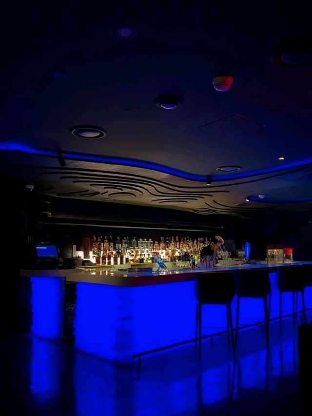 Q Bar