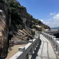 🕳️ Gusheng Cave: Gulangyu’s Cool, Carved Secret Beneath Sunlight Rock!